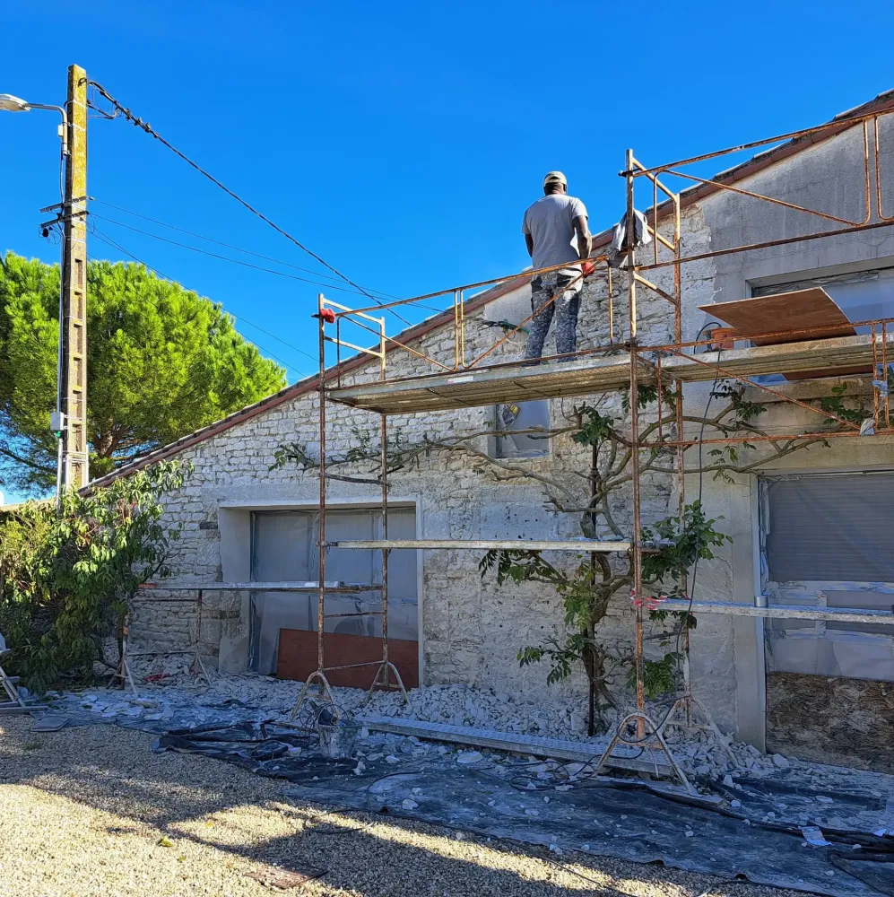 ravallement de façade-pierre-apparente